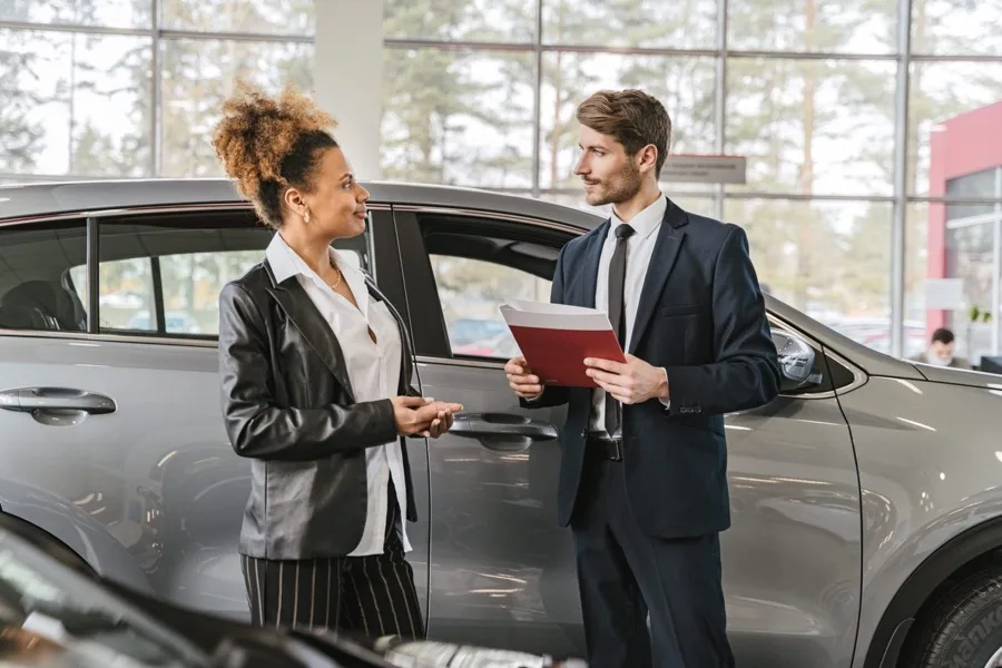 9 Challenges Affecting Car Dealerships And How Implementing CRM Software Can Help You In Overcoming Them